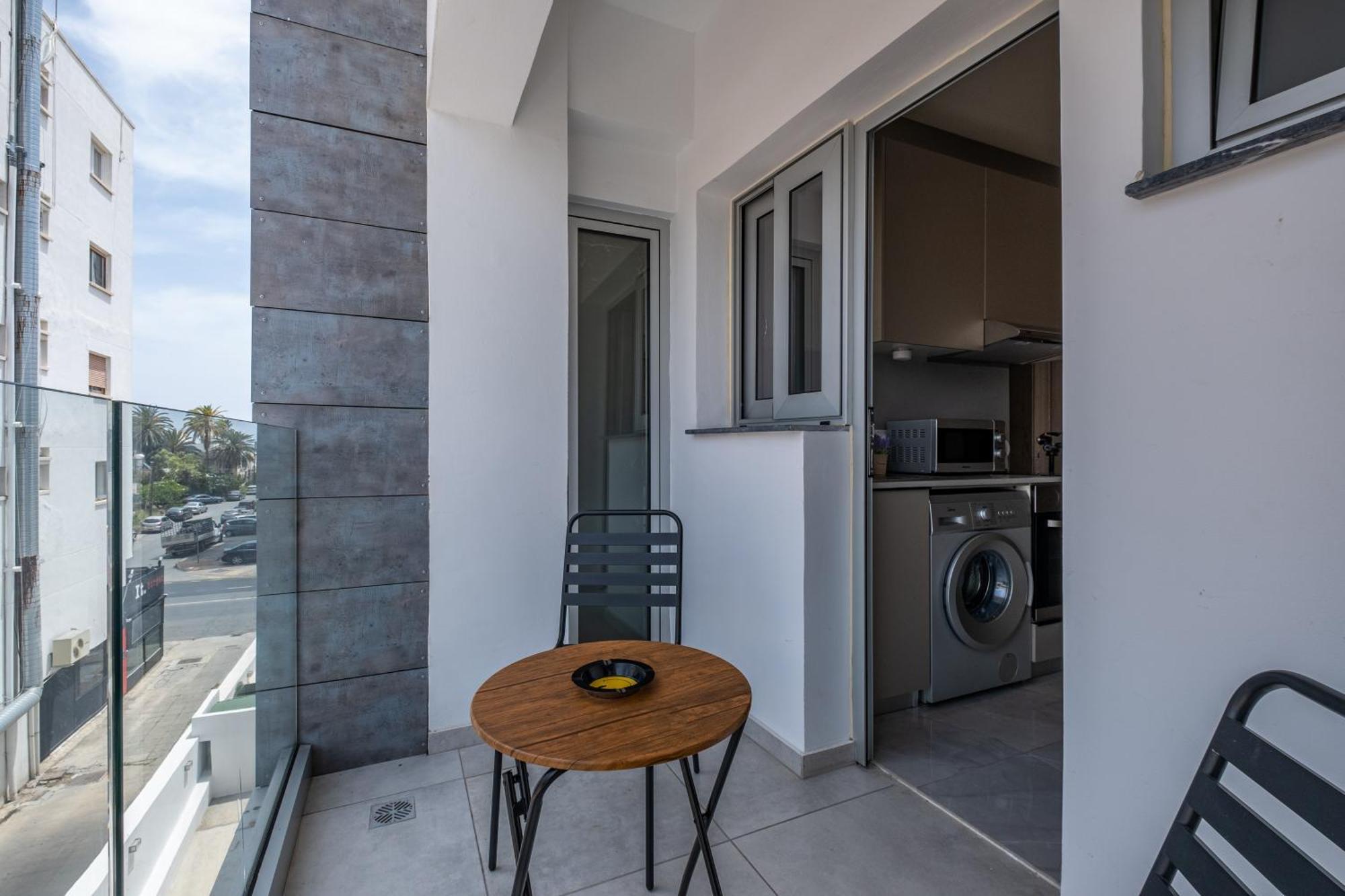 Georgiana Suites Ларнака Екстер'єр фото