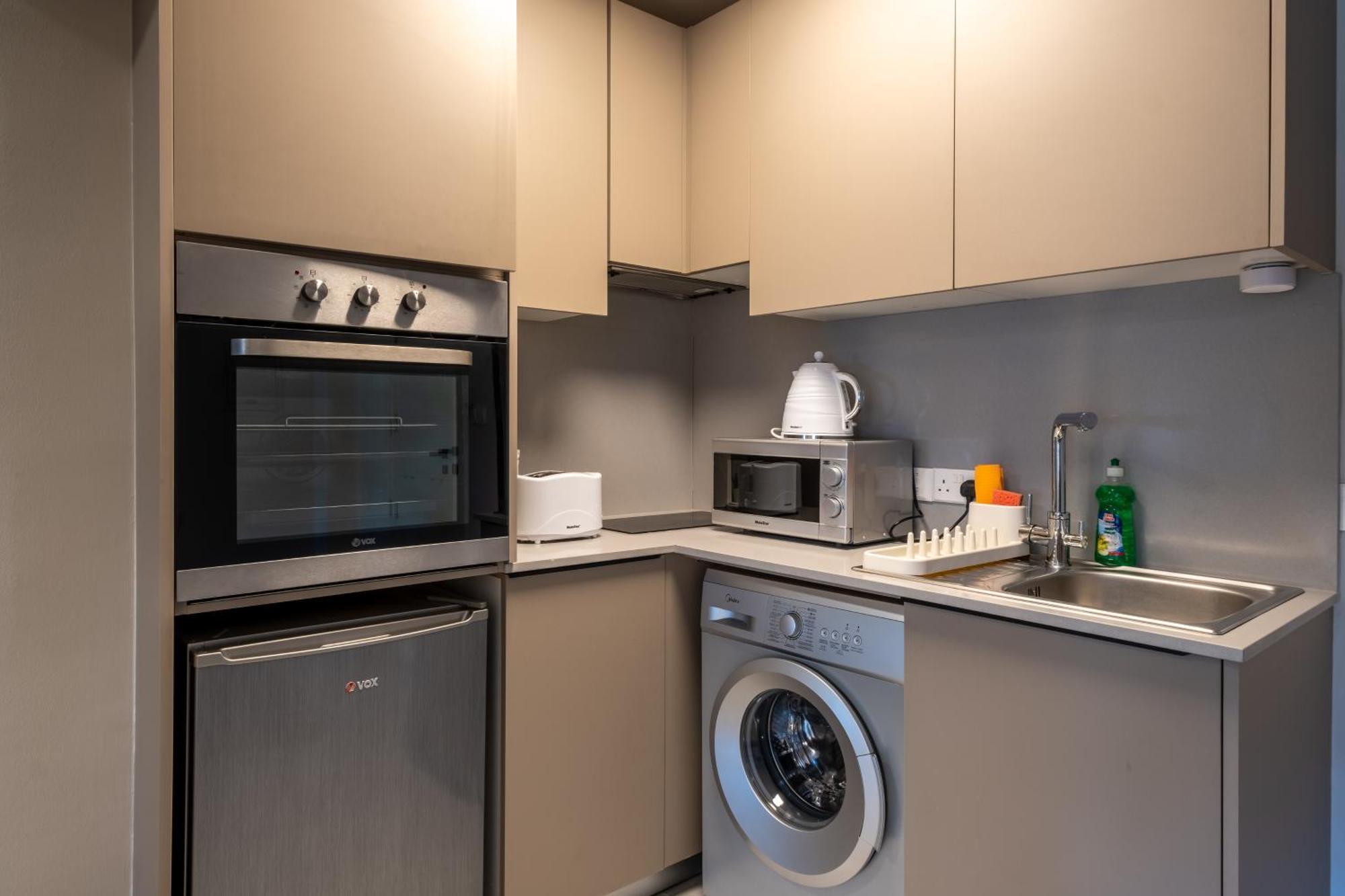Georgiana Suites Ларнака Екстер'єр фото