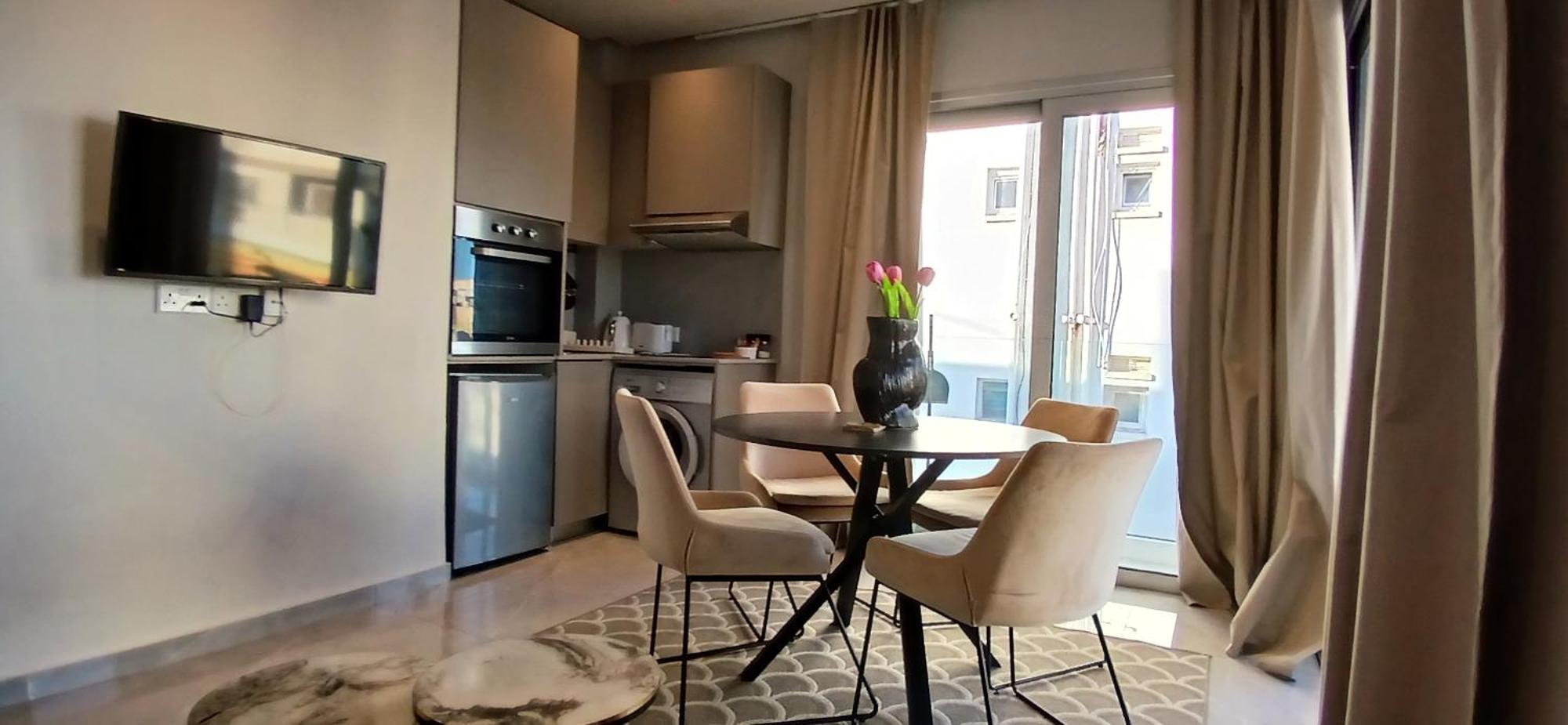 Georgiana Suites Ларнака Номер фото